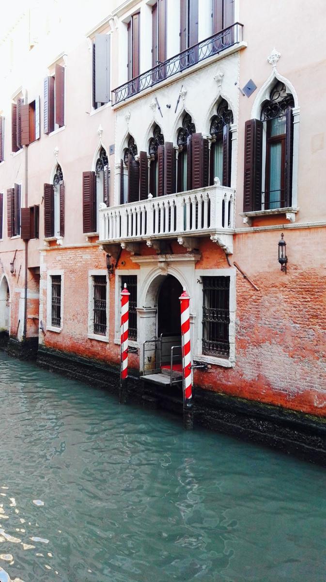 venice paula casielles