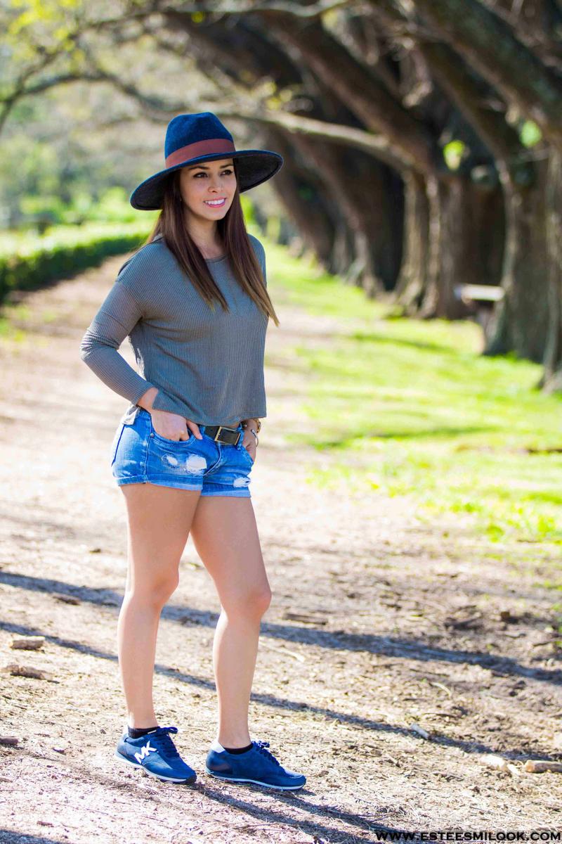 foto tenis y sombrero-0807