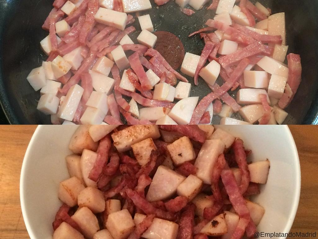 Salteando el bacon y el jamón cocido