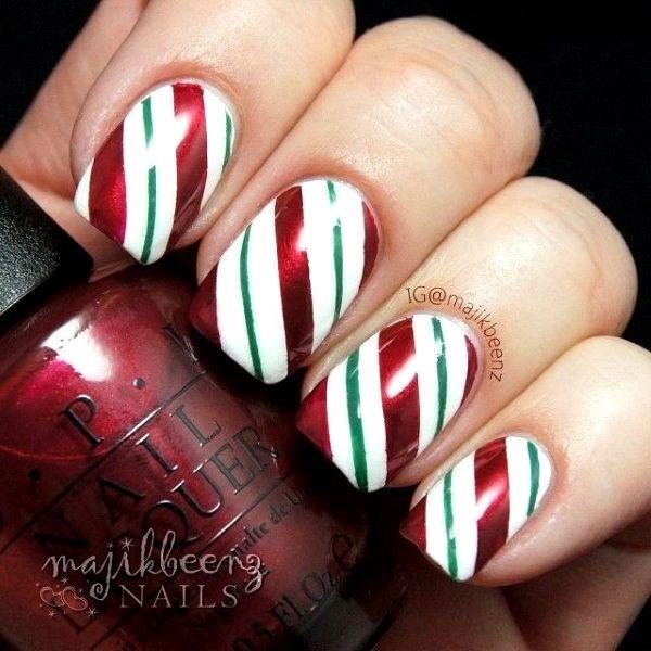 uñas con cintillas navideñas