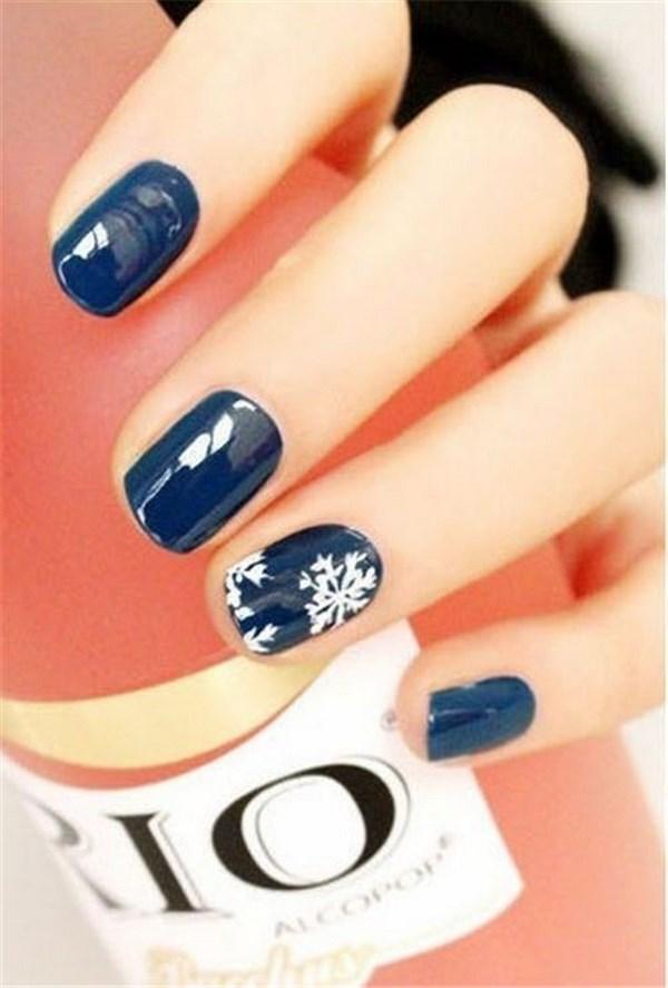 easy chirstmas nail art
