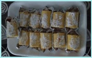 Mini bracitos de gitano de nata (crema de leche) y frambuesa