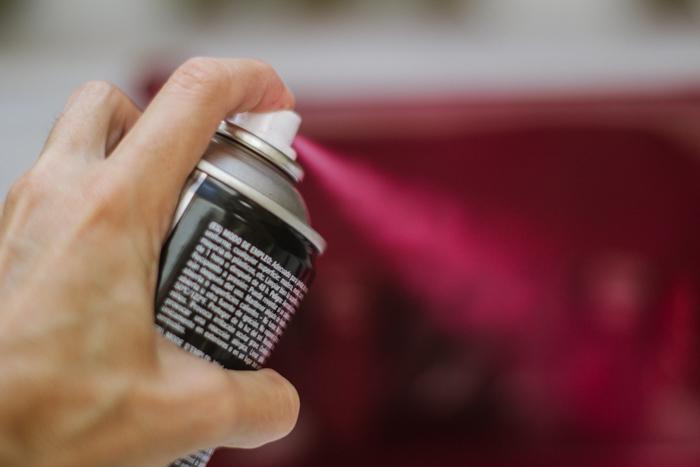 pintar bolso con spray 2