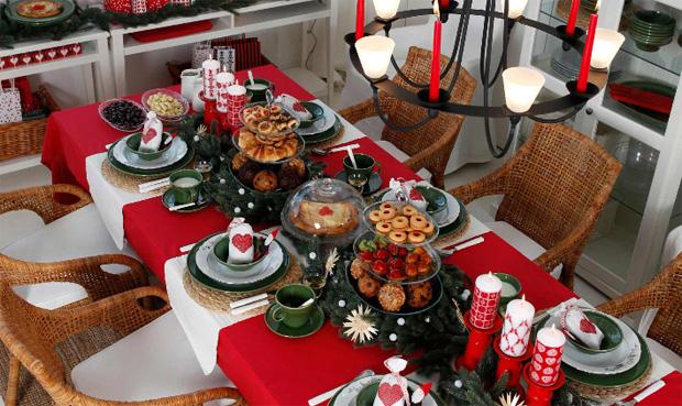 alt="mesa en Navidad"