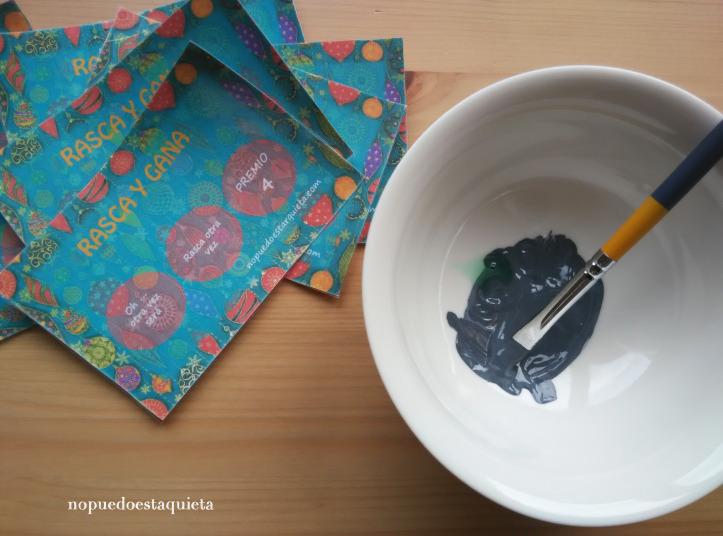 Rasca y gana casero para Navidad. Tarjetas rasca y gana con pintura acrílica.