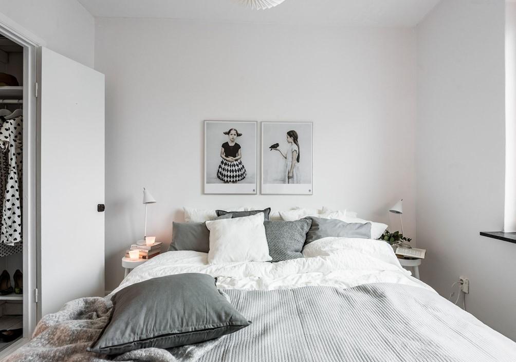 Blanco y nórdico: Un apartamento luminoso y amplio.