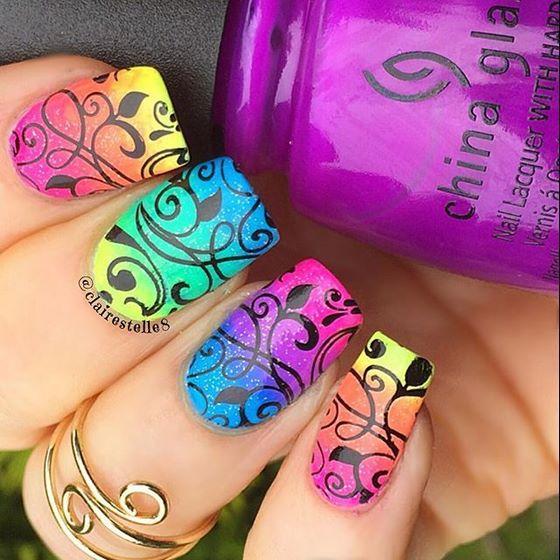 uñas estampadas de colores