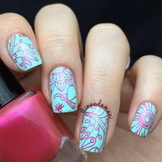 bonitas uñas estampadas