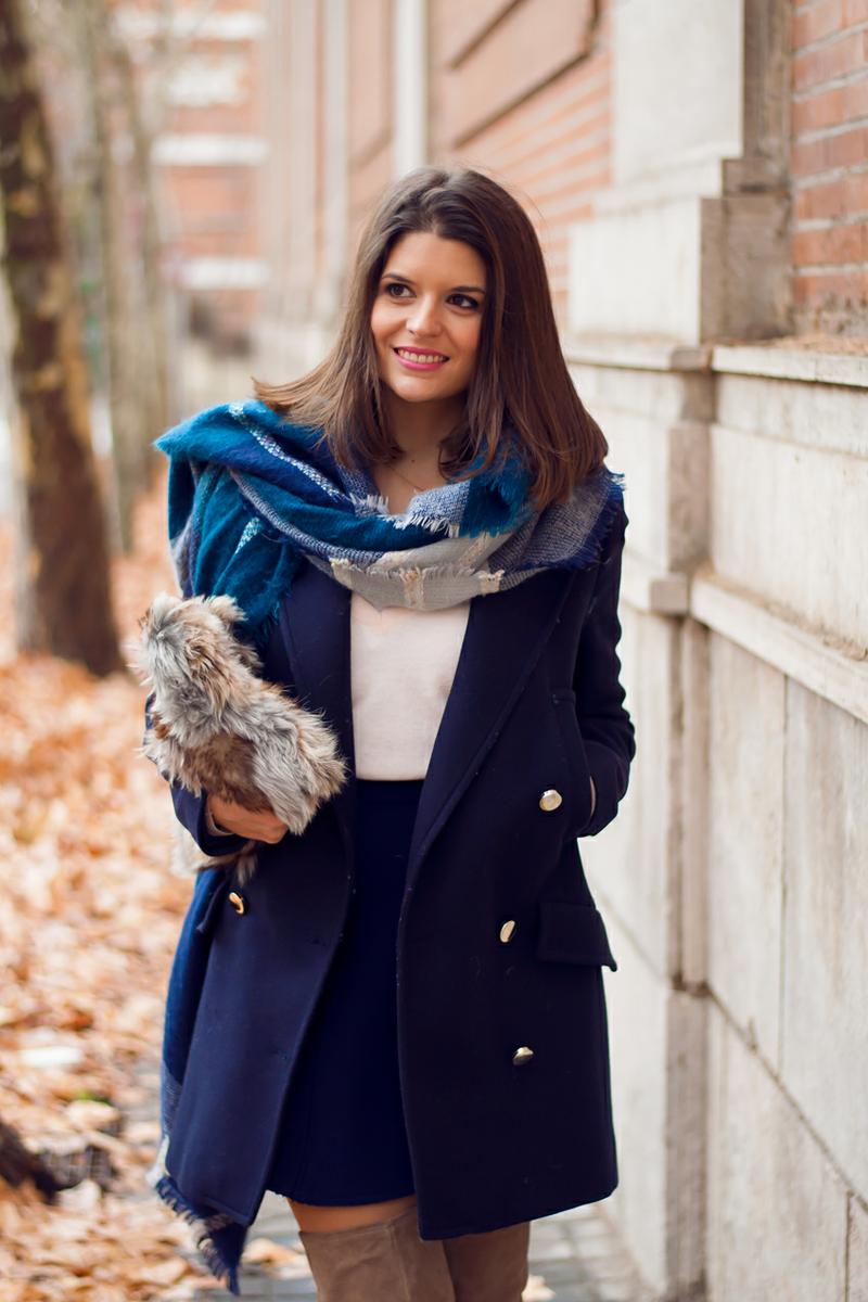 look con botas mosqueteras