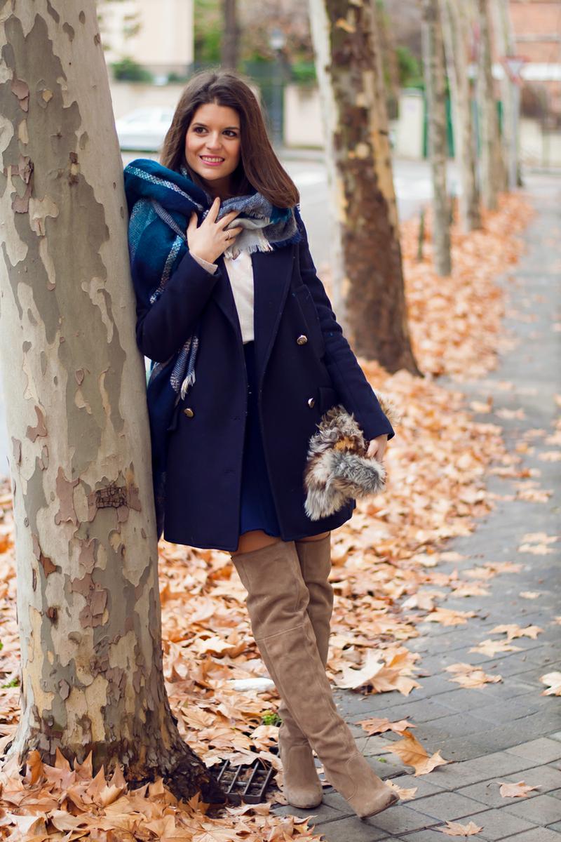 look con botas mosqueteras