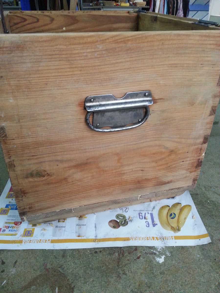 RestauracióRestauración caja de maderan caja de madera