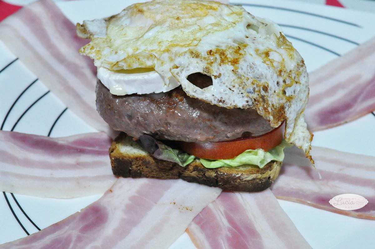 montaje hamburguesa sandwich