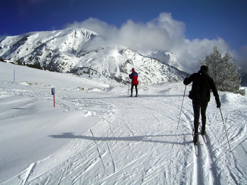 cinco deportes de invierno esquí de fondo