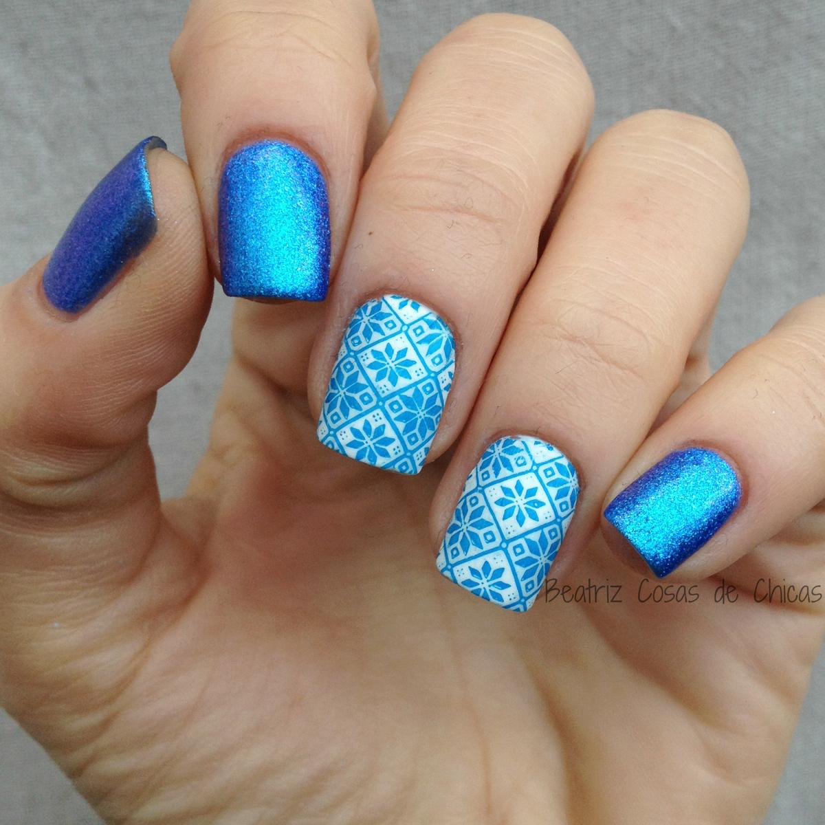 Azul Liquid Foil de Essence y Reverse Stamping STZ-L017.4