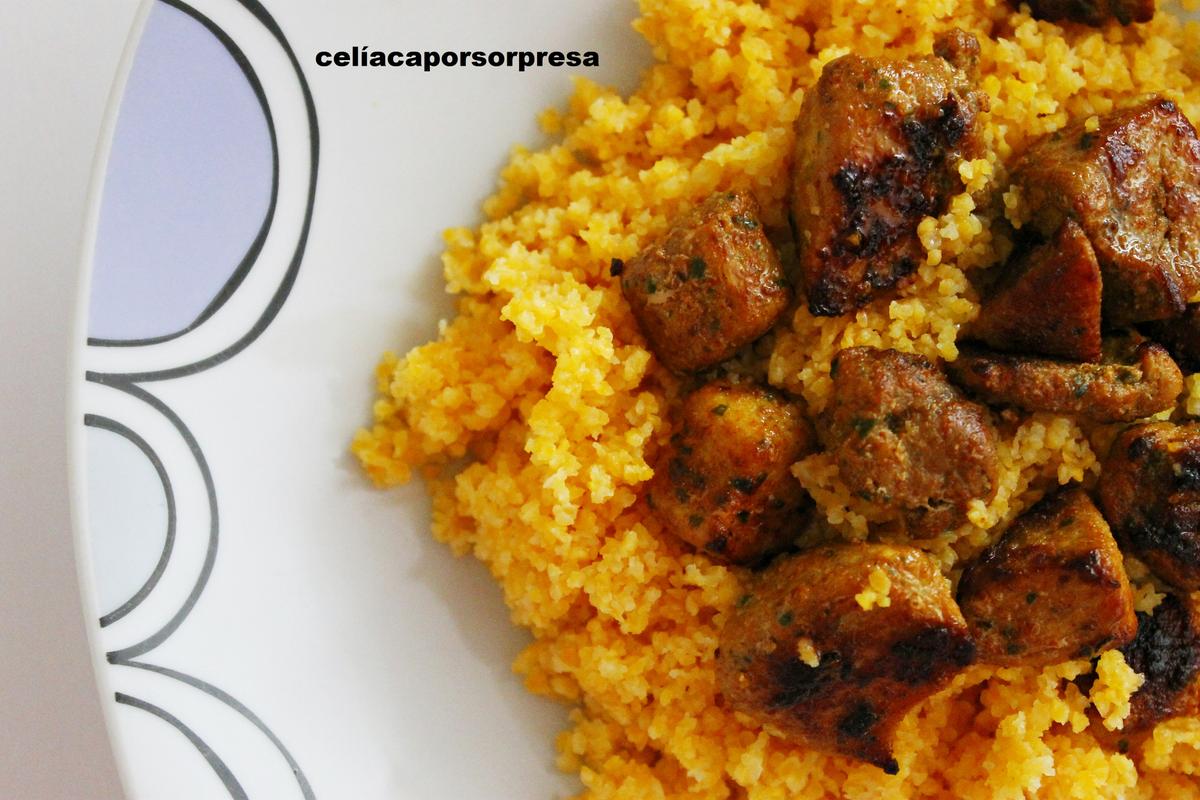 pincho-moruno-con-couscous-de-cerca