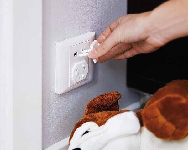 Consejos de seguridad en casa con bebés que empiezan a caminar