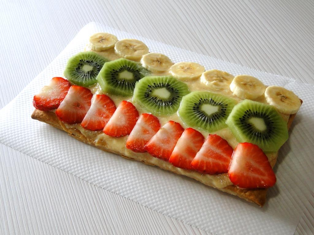 tarta de crema y fruta sin azúcar