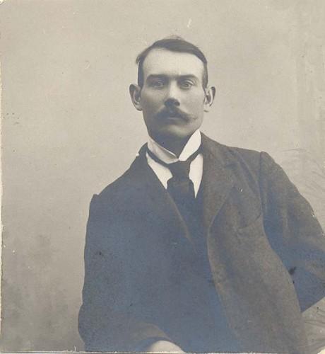 Jesse Langsdorf - Creador del modelo actual de la corbata