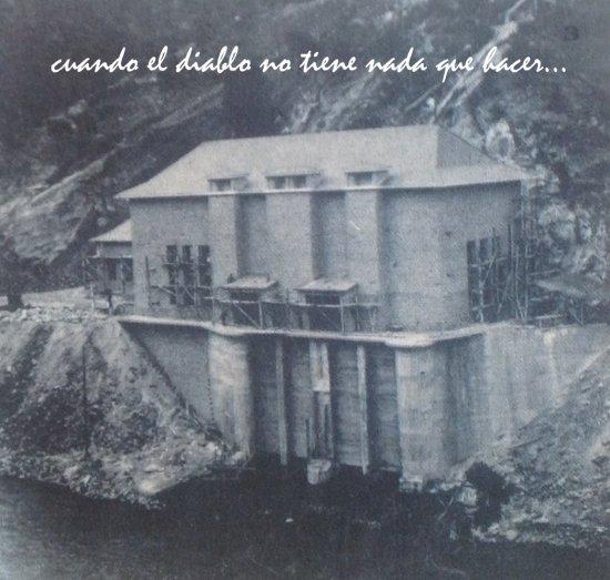 Fase de construcción de la central de Picadas