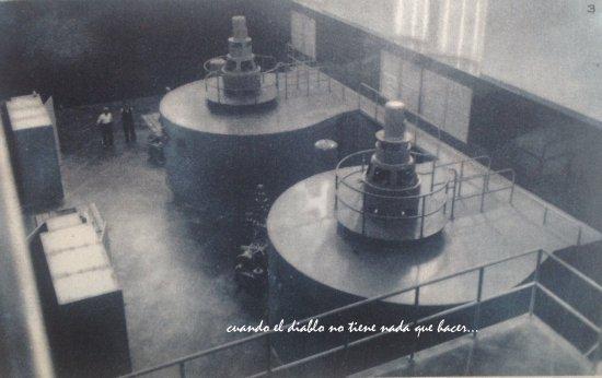 Grupos 1 y 2 terminando su montaje