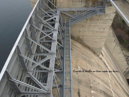 Presa Pantano de San Juan 3