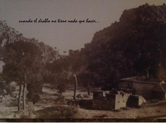 Ermita y construcciones aledañas