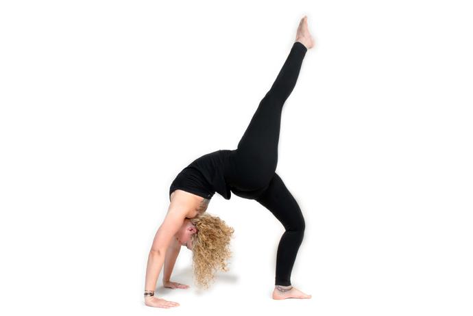 Eka Pada Urdhva Dhanurasana