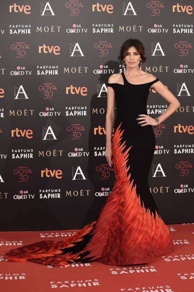 nieves alvarez