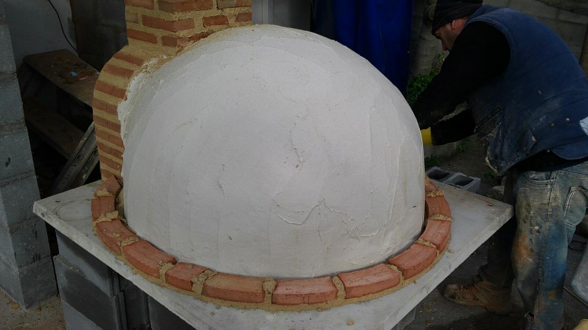 montaje-horno-de-barro-acabado-ladrillo-oleiros-a-coruna (11)