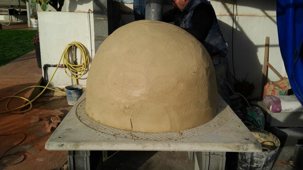 montaje-horno-de-barro-acabado-ladrillo-oleiros-a-coruna (7)