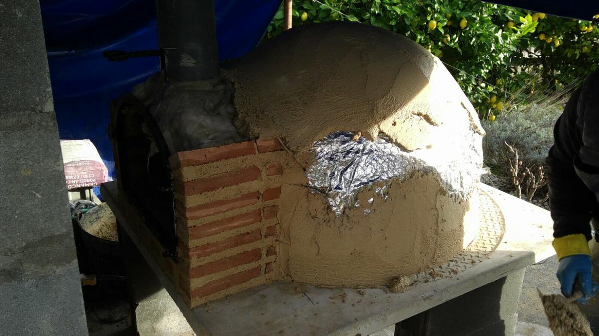 montaje-horno-de-barro-acabado-ladrillo-oleiros-a-coruna (8)