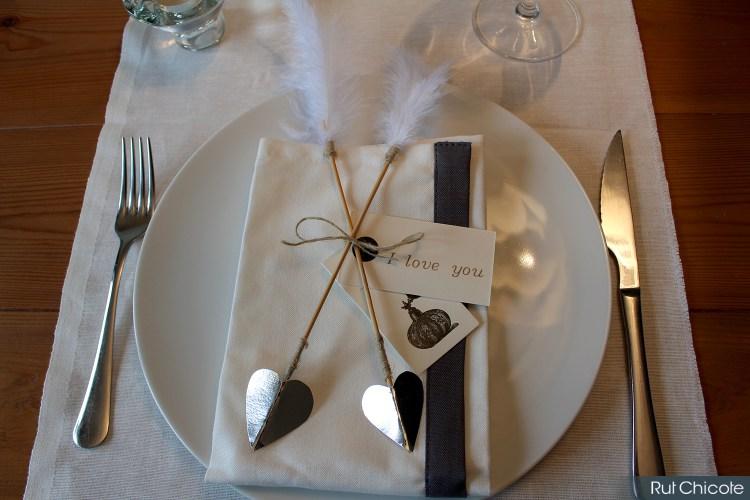Flechas-de-san-valentin-para-decorar-la-mesa-rutchicote