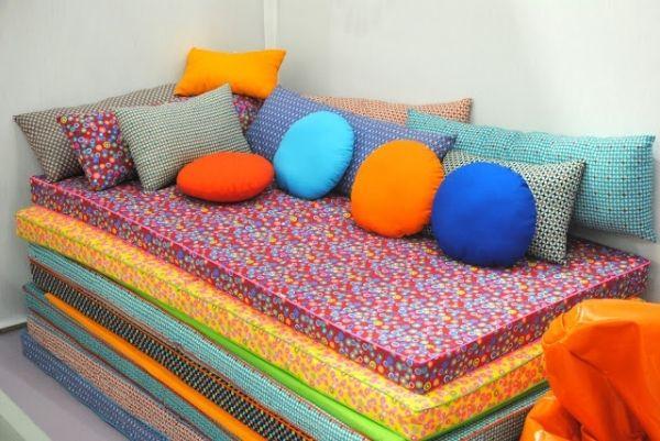 sofa-multicolor