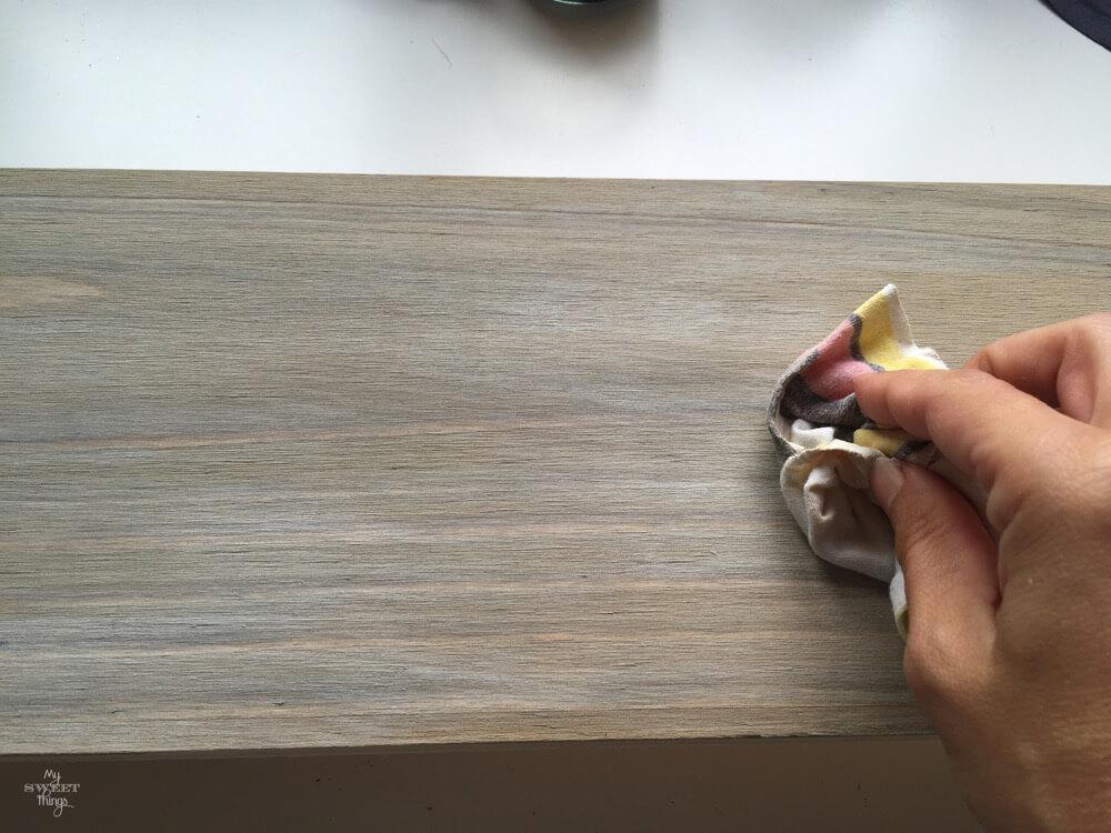 If you wonder how to weather wood yourself the easy way you cant miss this post. Take some paint, a container and a rag and enjoy the process.