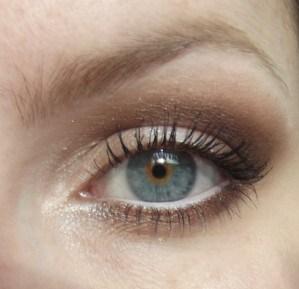 maquillaje-para-unos-ojos-mas-grandes-7