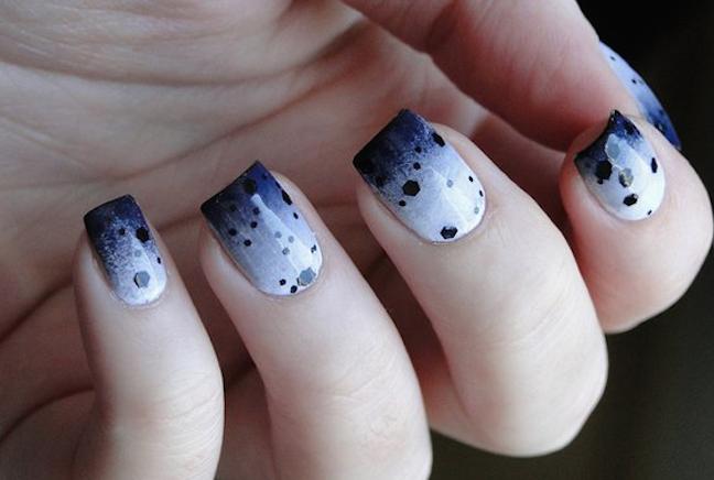 uñas con puntos