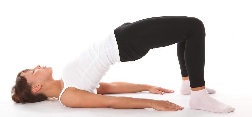 Ejercicios de Yoga el puente