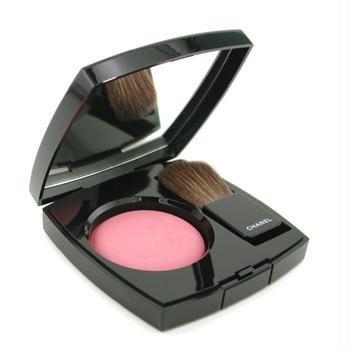 chanel-joues-contraste