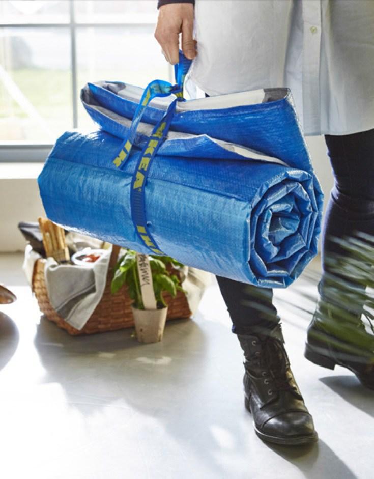 Reutiliza las bolsas azules de Ikea