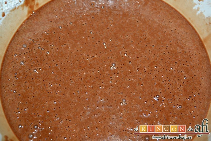 Tarta Guinness, mezclar bien hasta que quede todo integrado