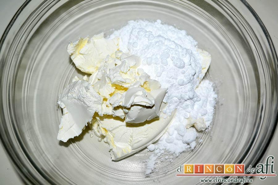 Tarta Guinness, en un bol poner el queso crema con 75 gramos de azúcar glass