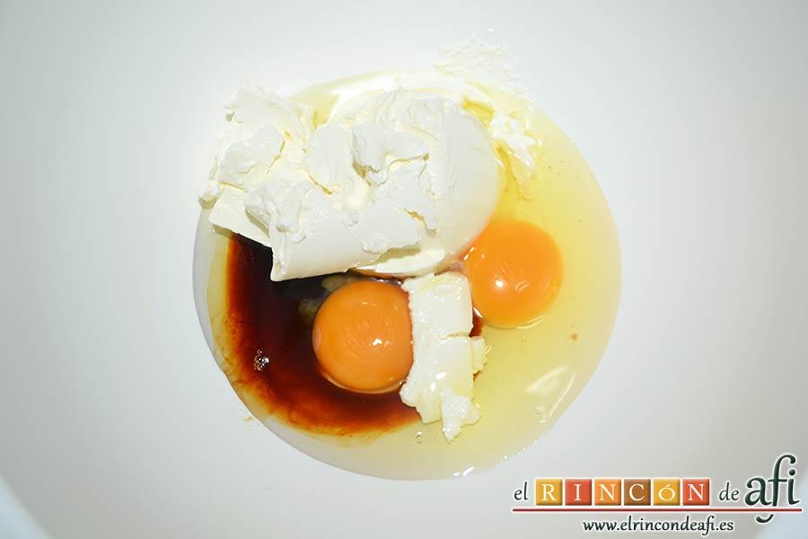 Tarta Guinness, en un bol colocamos los huevos, la crema agria y el extracto de vainilla