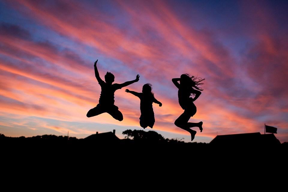 gente feliz-pixabay