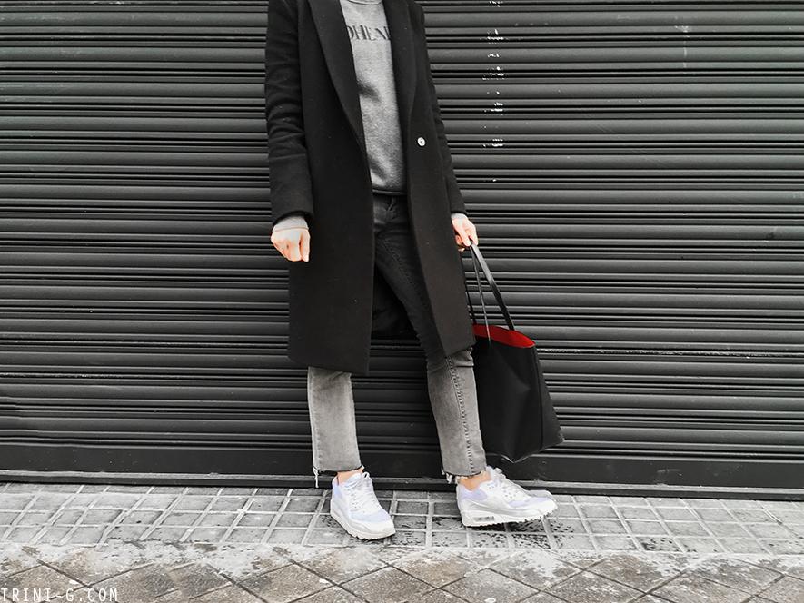 Trini | Rodarte sweatshirt Nike Air Max sneakers