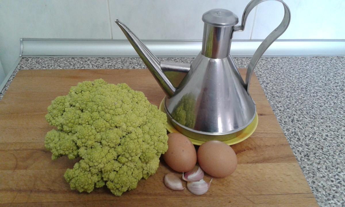Ingredientes para brócoli con champiñones