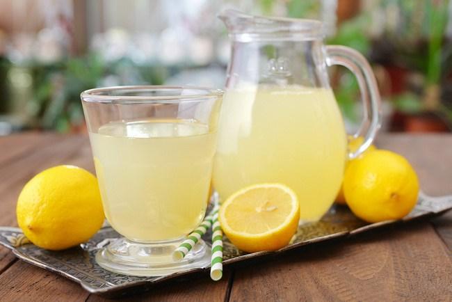 jugo de limón para resolver problemas de salud