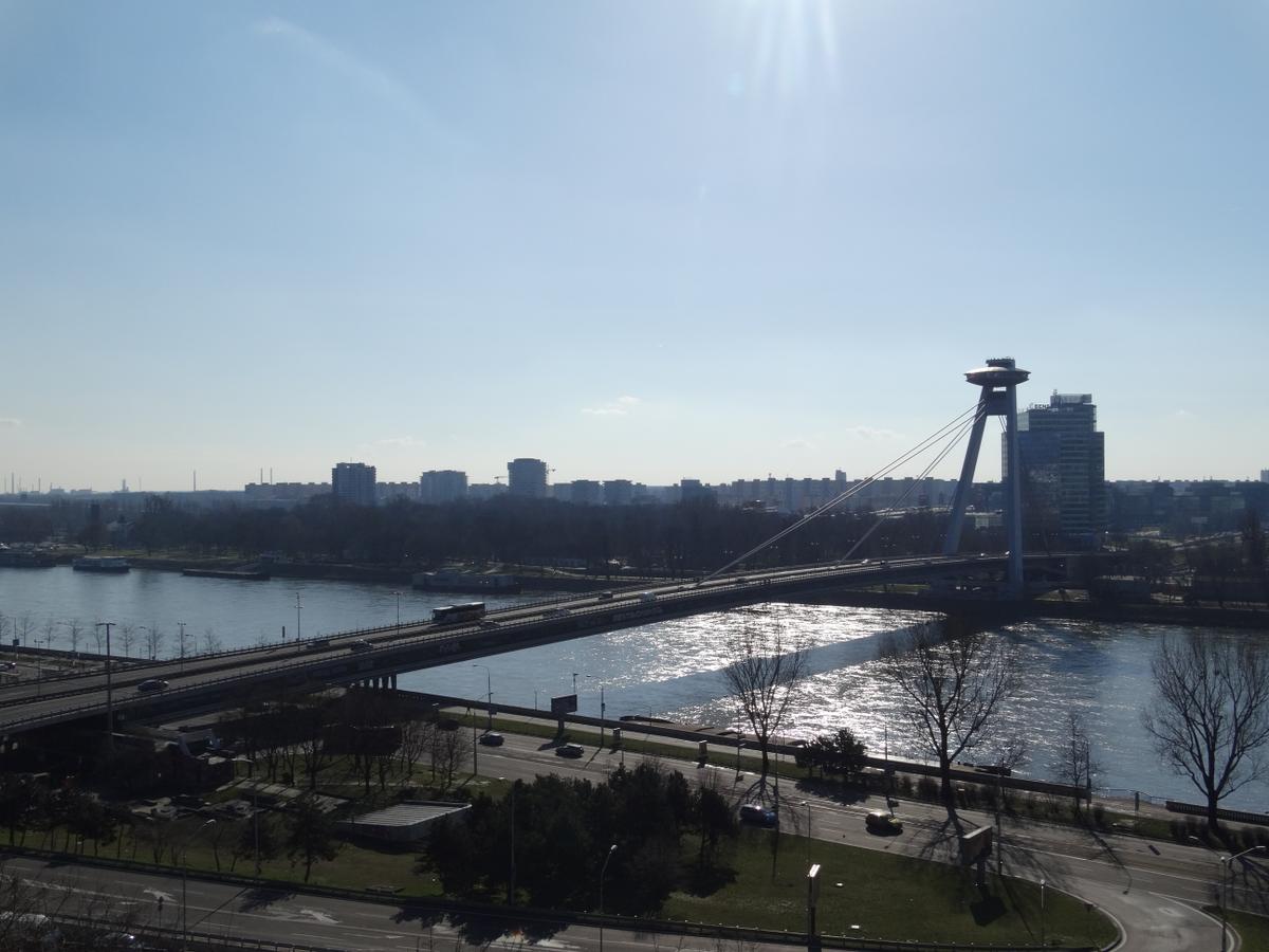 El Puente Nuevo sobre el Danubio