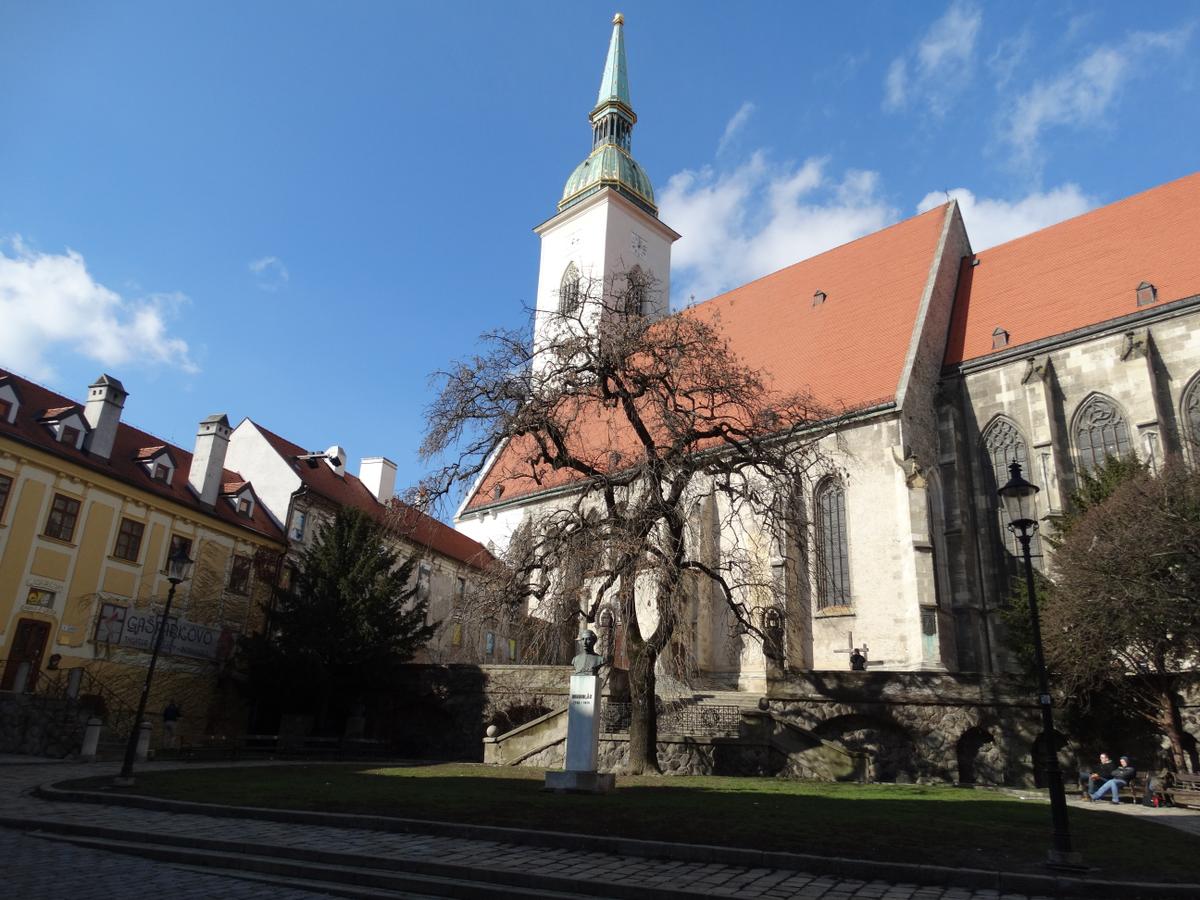 Rudnayovo Námestie