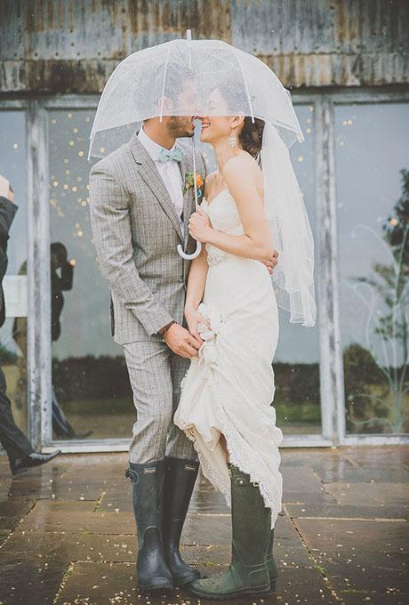 Rainy-Day-Wedding-Photos-Michelle-Lindsell-Photography_Ellie_Harley_RMW-252