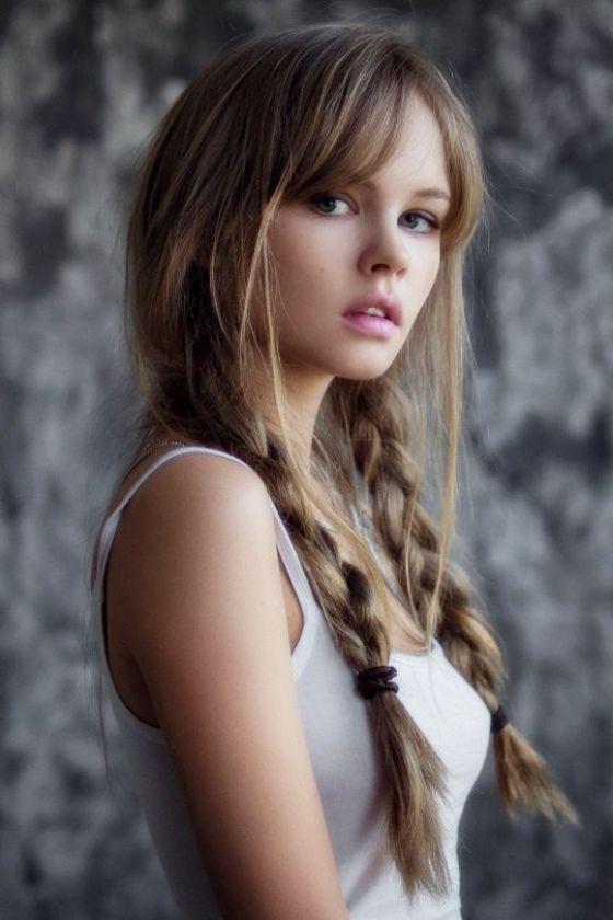 trenzas cola de caballo a ambos lados